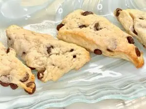 chocolate chip scones