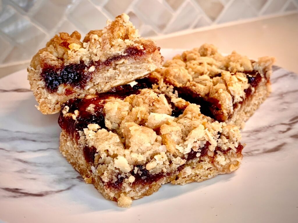 Raspberry Crumble Bars